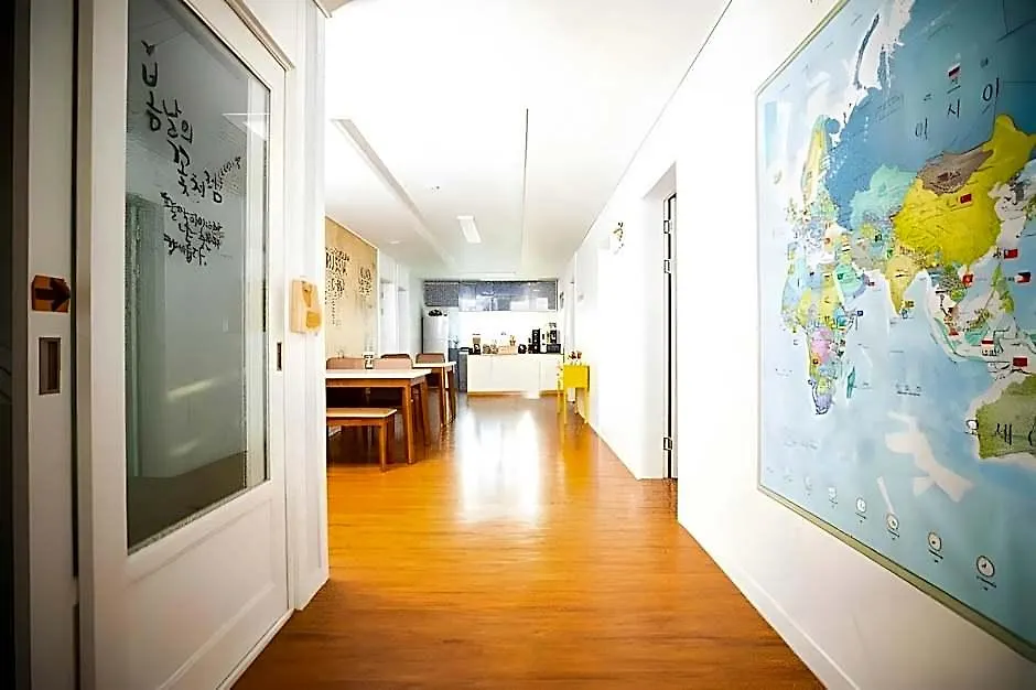Incheon Airport Guesthouse Rainboots Hotel