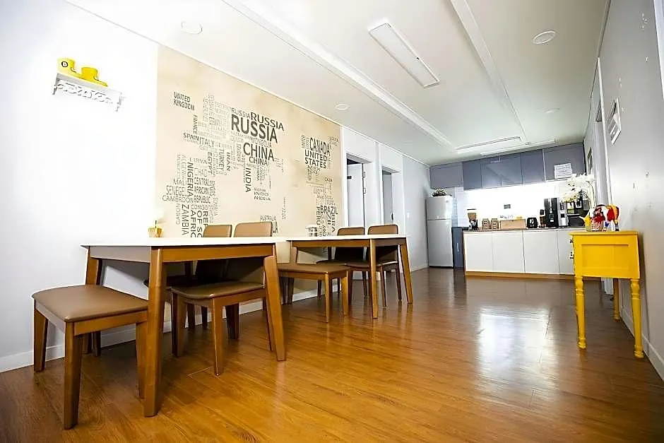 Incheon Airport Guesthouse Rainboots 2*,