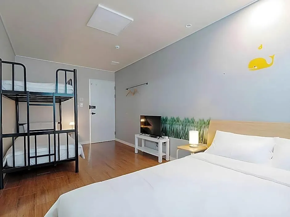 Incheon Airport Guesthouse Rainboots Hotel