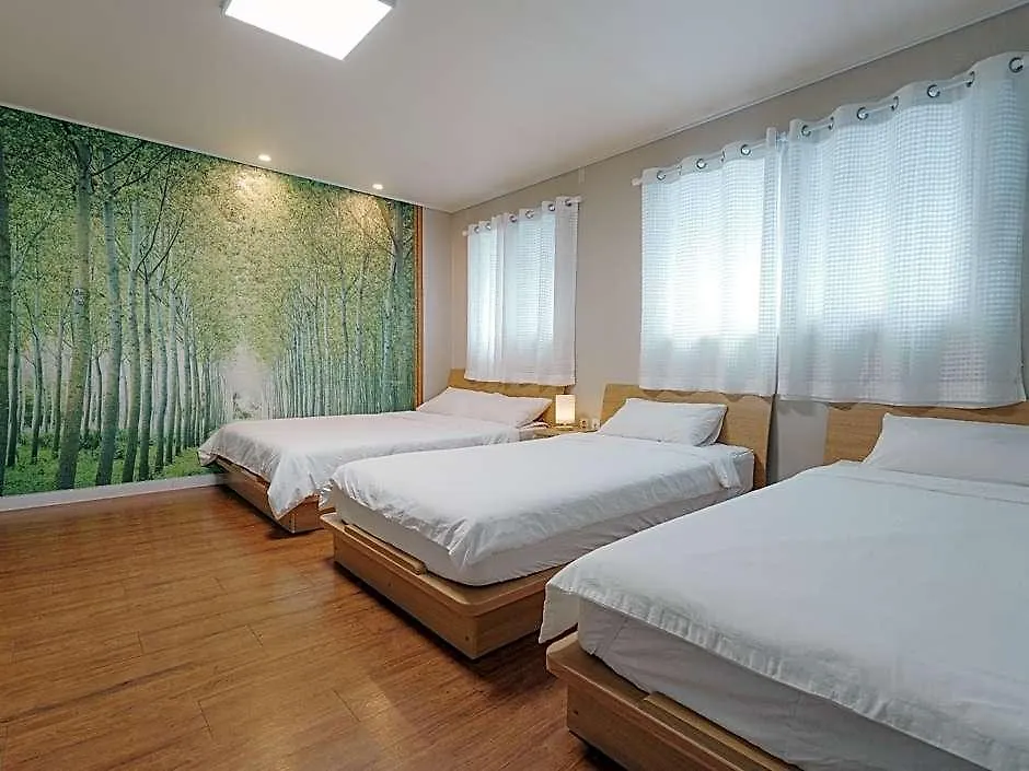 Incheon Airport Guesthouse Rainboots Hotel