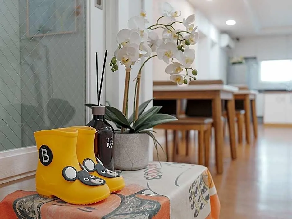 Incheon Airport Guesthouse Rainboots