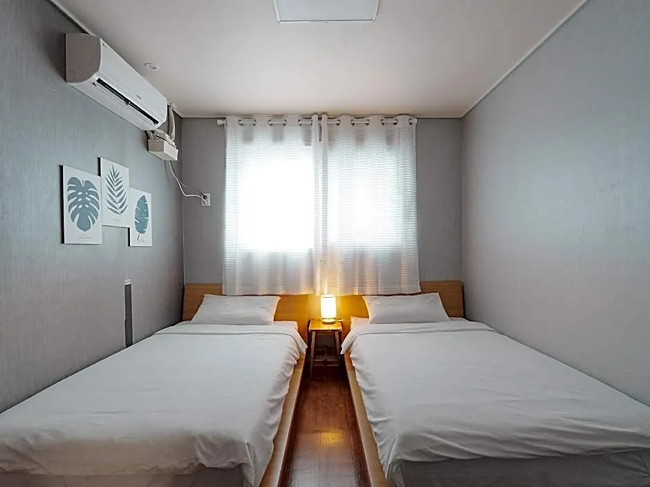 Incheon Airport Guesthouse Rainboots Guest house